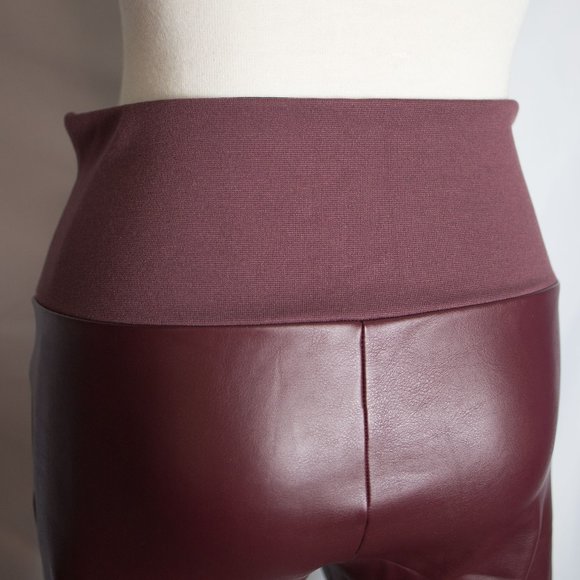 Spanx Assets Red Wine Faux Leather Leggings Small - Picture 7 of 14